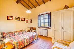 Sunflower apt With Shared Pool Family fun