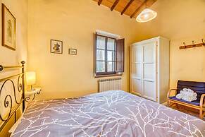 Sunflower apt With Shared Pool Family fun