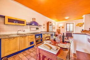 Rosemary apt With Shared Pool Family fun