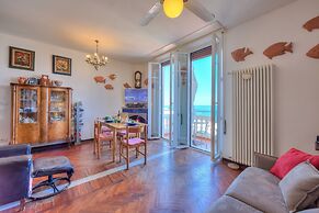 La Vie Enchanting Sea View