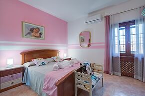 Villa Oasi With Private Pool