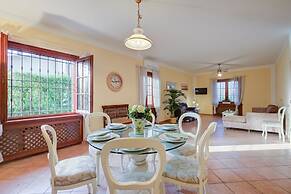 Villa Oasi With Private Pool