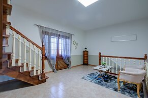 Villa Oasi With Private Pool