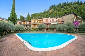 Verde Giada With Pool