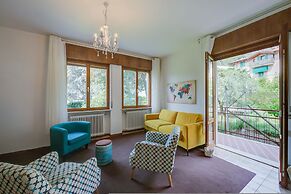 The Bon Ora Apartment