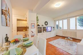 Franka House Fantastic Lake View