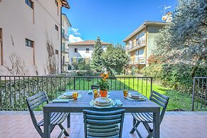 Leonardo House Garden Stresa Center