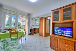 Leonardo House Garden Stresa Center