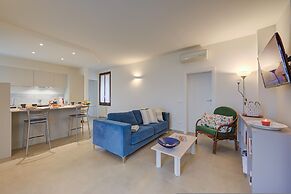 Agata Maison-historical Center and Lake