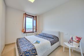 Agata Maison-historical Center and Lake