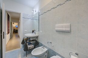 Agata Maison-historical Center and Lake