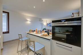 Agata Maison-historical Center and Lake