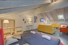 Loft Jacuzzi in Riva del Garda