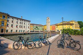 Loft Jacuzzi in Riva del Garda