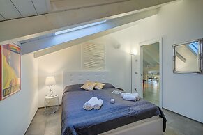 Loft Jacuzzi in Riva del Garda