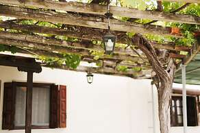 Giota s Garden House