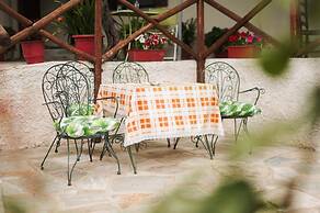 Giota s Garden House