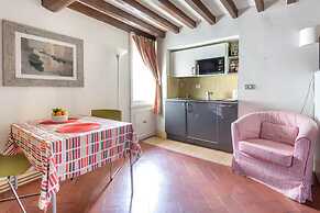 Studio apt (n.2) Ancient Palazzo