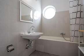 Central Green Apartments