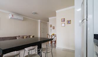 EAC Apto 2min praia Balneário Camboriú