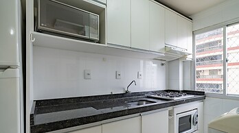 EAC Apto 2min praia Balneário Camboriú