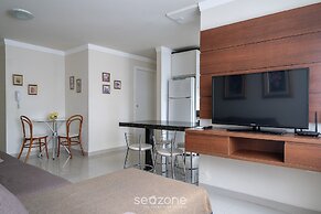 EAC Apto 2min praia Balneário Camboriú