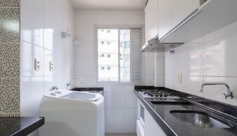 EAC Apto 2min praia Balneário Camboriú