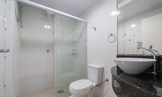 EAC Apto 2min praia Balneário Camboriú