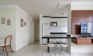 EAC Apto 2min praia Balneário Camboriú