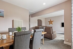 Roslen - Lovely Bungalow Near Beach and Village