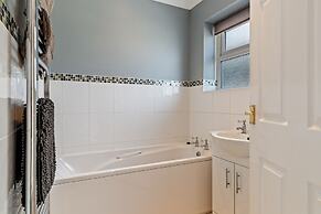 Roslen - Lovely Bungalow Near Beach and Village