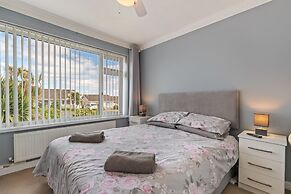 Roslen - Lovely Bungalow Near Beach and Village