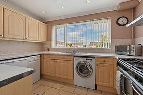 Roslen - Lovely Bungalow Near Beach and Village