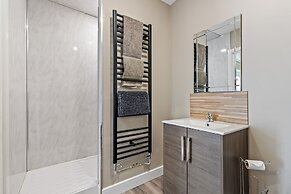 Roslen - Lovely Bungalow Near Beach and Village