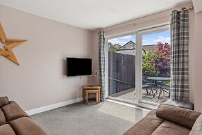 Roslen - Lovely Bungalow Near Beach and Village