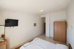 B&B Pero near sea with hot tub access