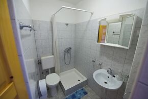 B&B Pero near sea with hot tub access