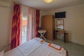 B&B Pero near sea with hot tub access