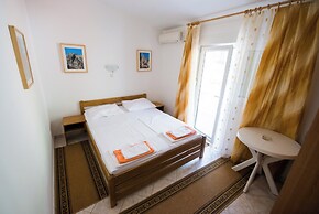 B&B Pero near sea with hot tub access