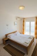 B&B Pero near sea with hot tub access