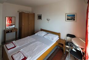 B&B Pero near sea with hot tub access