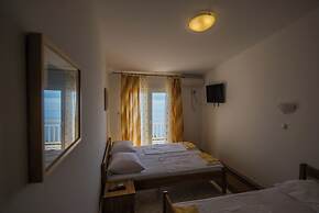 B&B Pero near sea with hot tub access