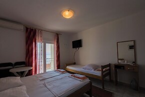 B&B Pero near sea with hot tub access