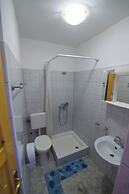 B&B Pero near sea with hot tub access