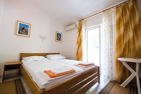 B&B Pero near sea with hot tub access