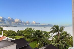 JBM Apto pé na areia com vista mar