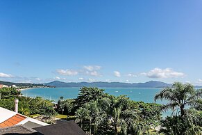 JBM Apto pé na areia com vista mar