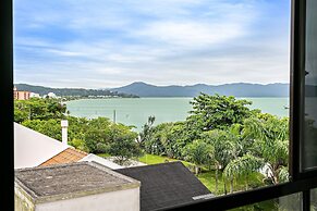 JBM Apto pé na areia com vista mar