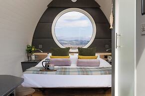 Seaview Cabin Sleeps 2 -hot Tub - Parking
