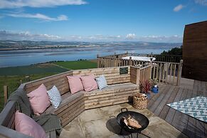 Seaview Cabin Sleeps 2 -hot Tub - Parking